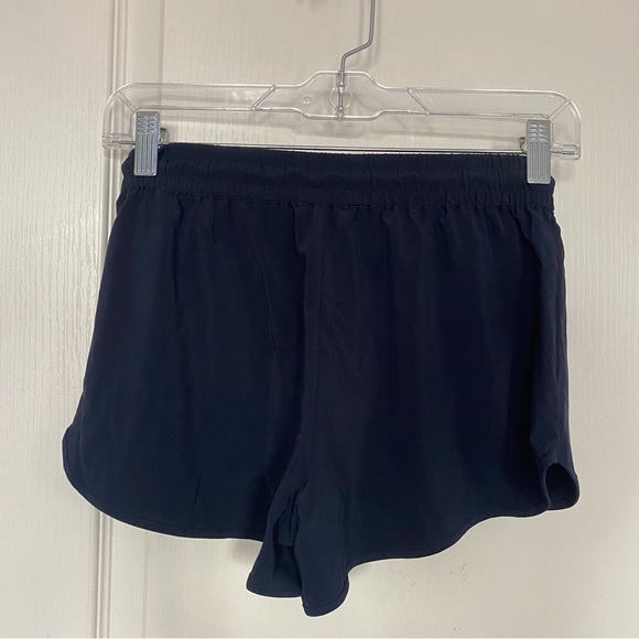Aritzia TNA Alayli Running Shorts - Picture 3 of 3